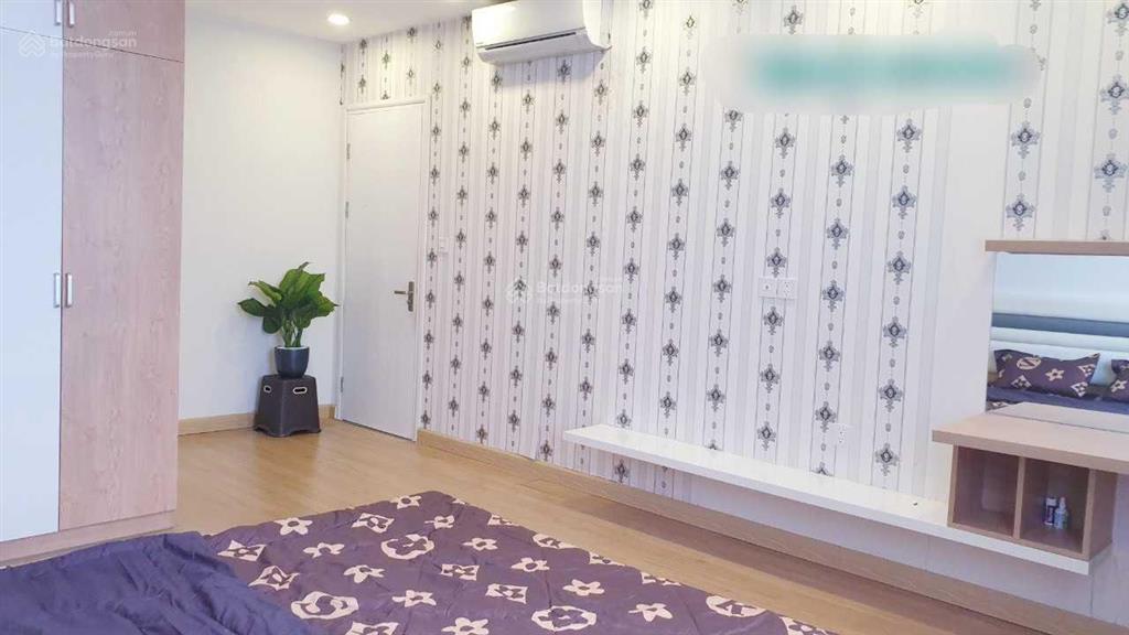 Tôi cần cho thuê chung cư ngô tất tố 2pn dt 70m2, quận bình thạnh.  0773 991 *** quân