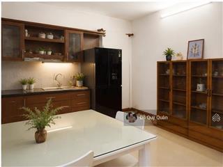 Cho thuê cc 3pn, 2wc, 15 triệu/tháng, 141m2 tại đất phương nam, bình thạnh