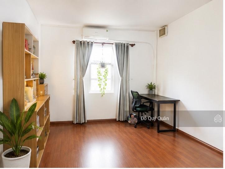 Cho thuê cc 3pn, 2wc, 15 triệu/tháng, 141m2 tại đất phương nam, bình thạnh