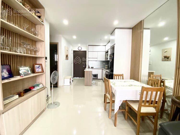 Cho thuê cc tại sky center phổ quang, 2pn=14tr.  077,399.1118 quân