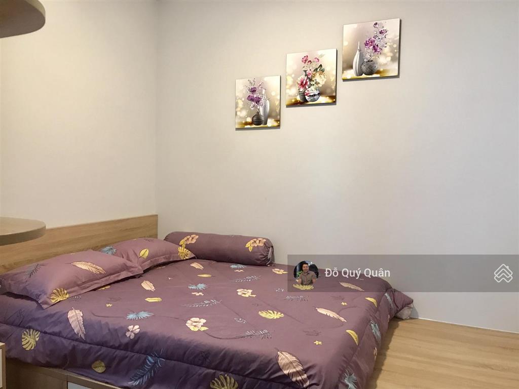 Căn hộ chung cư sky center, 2pn, 12 triệu = 72 m2, view đẹp tại phổ quang, tân bình, hcm