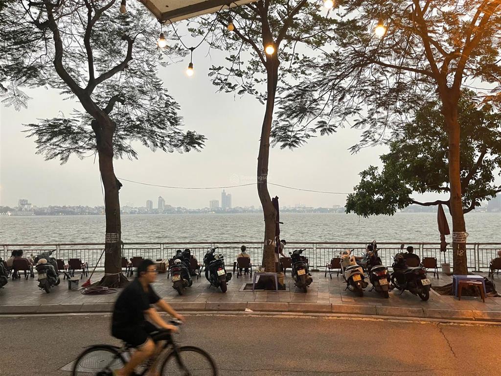 Bán nhà mặt hồ tây mp quảng khánh dt 105m2 mt 4.7m lô góc giá 1.5 tỷ/m2