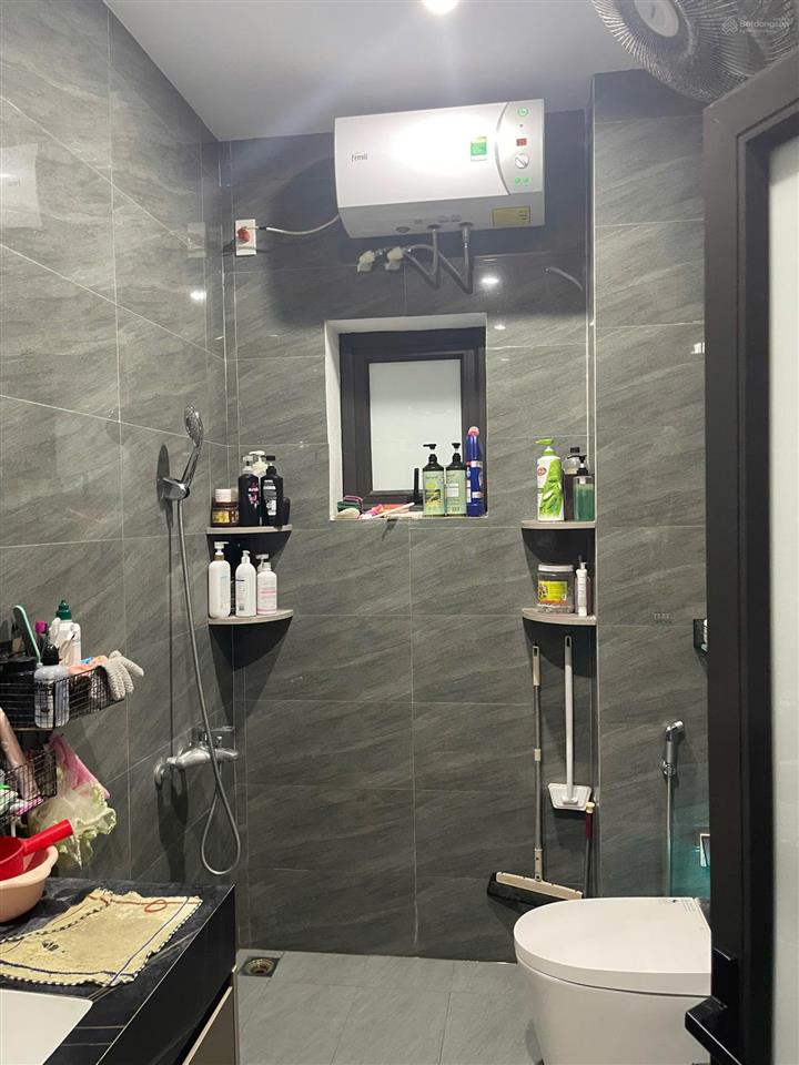 Bán nhà mặt hồ tây mp quảng khánh dt 105m2 mt 4.7m lô góc giá 1.5 tỷ/m2