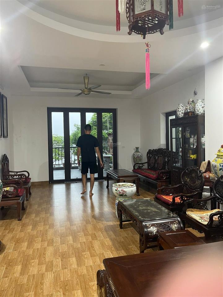 Bán nhà mặt hồ tây mp quảng khánh dt 105m2 mt 4.7m lô góc giá 1.5 tỷ/m2