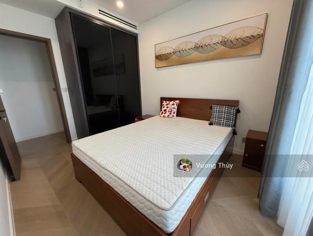 Chính chủ gửi bán 2pn lumiere riverside, giá tốt 10.6 all in, sẵn hđt, có sổ  0938 211 ***