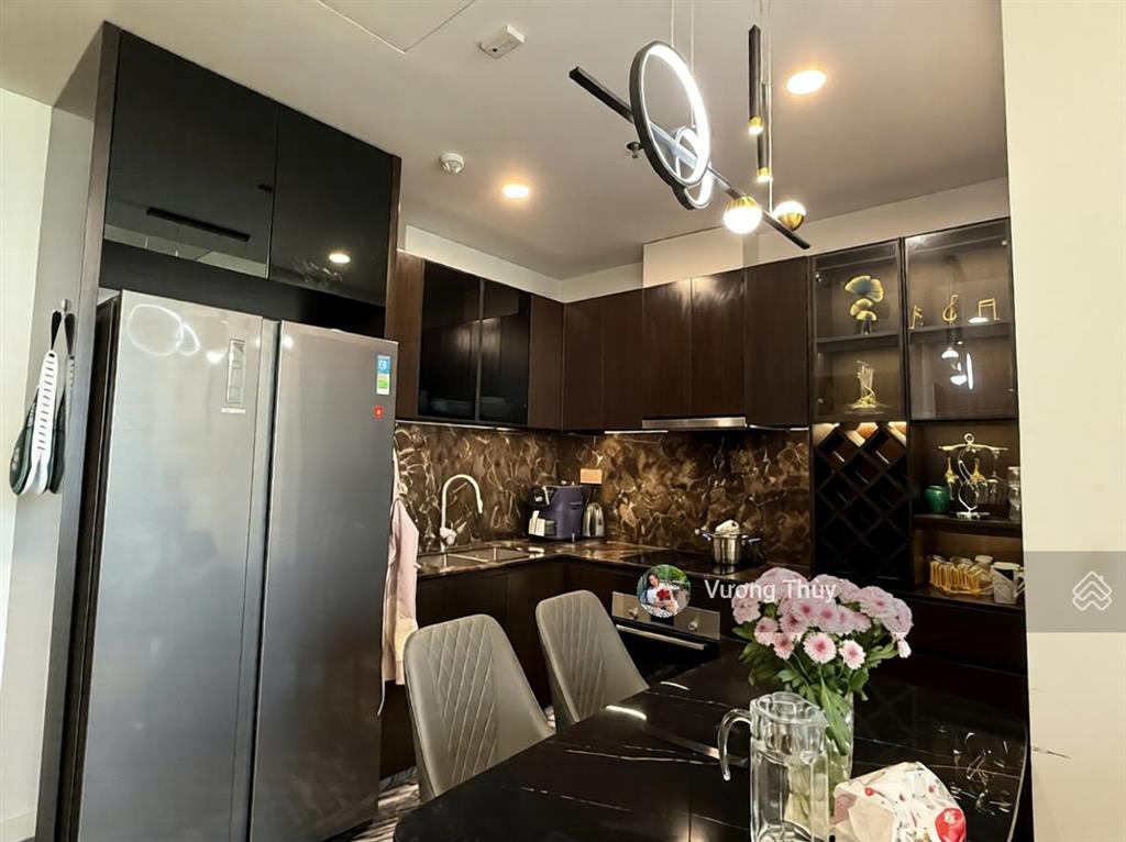 Chính chủ gửi bán 2pn lumiere riverside, giá tốt 10.6 all in, sẵn hđt, có sổ  0938 211 ***