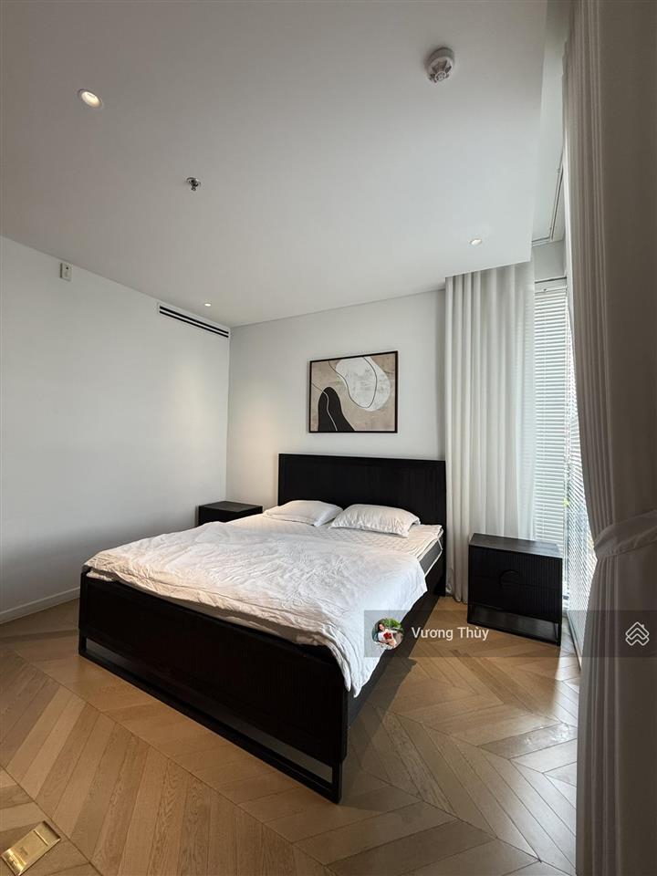 Chính chủ gửi cho thuê 3 phòng ngủ view sông trực diện, nhà đẹp có gu,  0938 211 ***