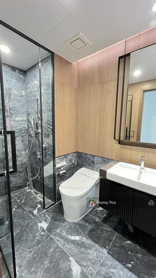 Chính chủ gửi cho thuê 2 phòng ngủ lumiere riverside, nội thất mới keng, chỉ 35 triệu, 0938 211 ***