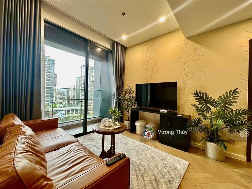 Chính chủ gửi bán 2 phòng ngủ lumiere riverside, giá chỉ 11.3 tỷ allin, có sổ,  0938 211 ***