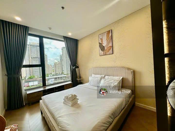 Chính chủ gửi bán 2 phòng ngủ lumiere riverside, giá chỉ 11.3 tỷ allin, có sổ,  0938 211 ***