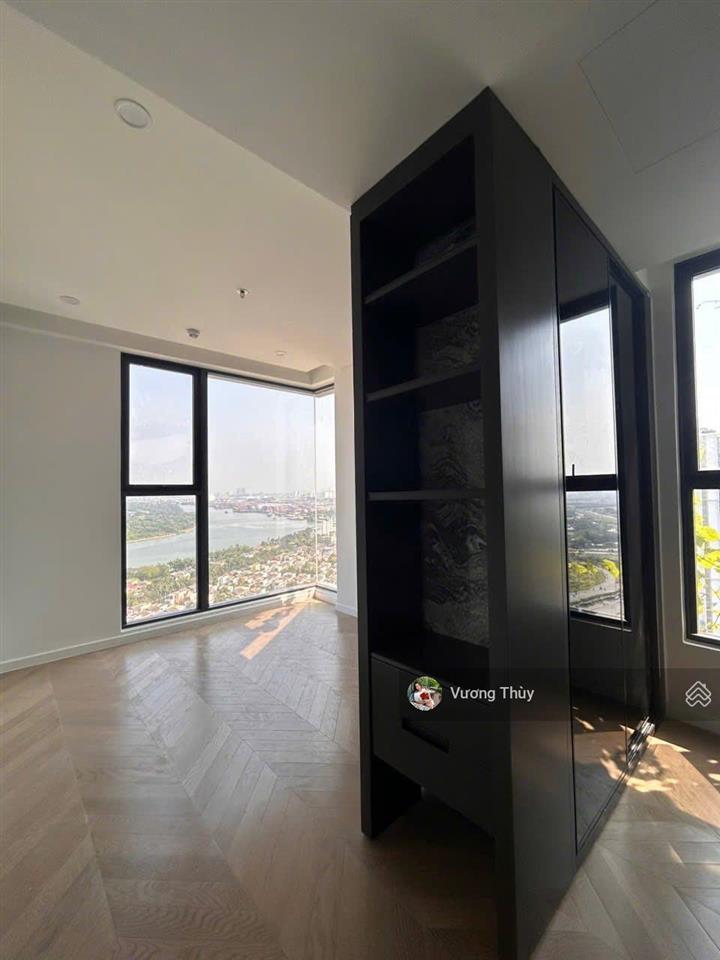 Chính chủ gửi bán 3 phòng ngủ lumiere riverside, căn góc view sông, giá 16.5 tỷ all in 0938 211 ***
