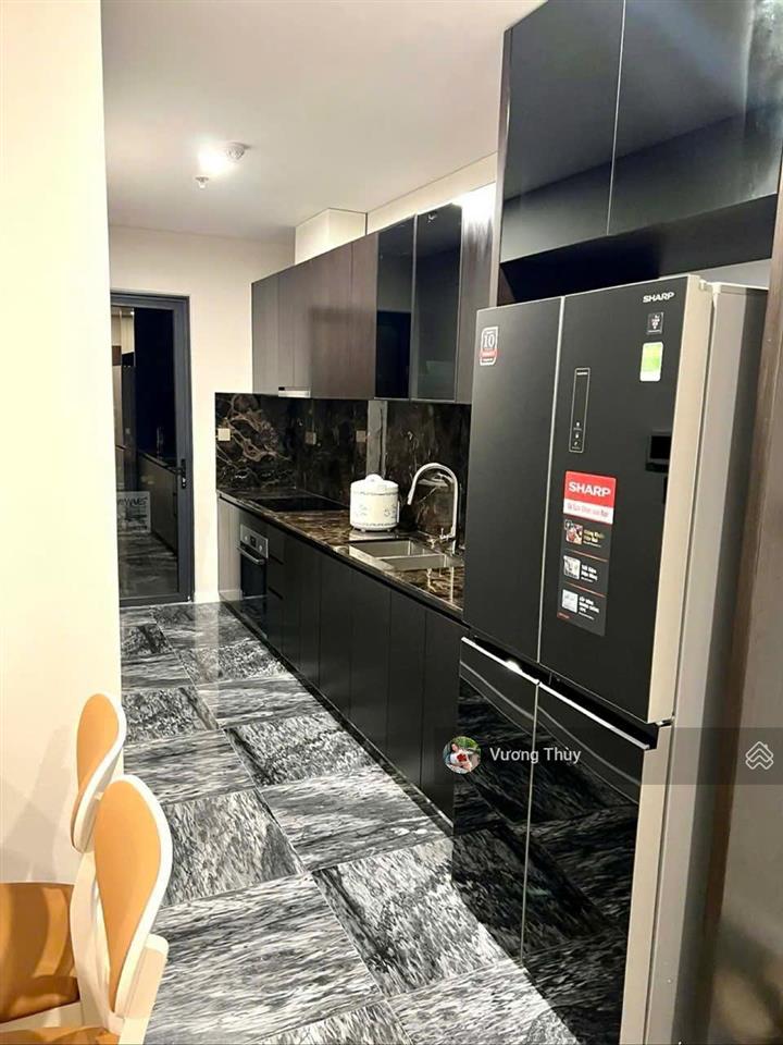 Chính chủ cho thuê căn góc 2 phòng ngủ tại lumiere riverside, giá 35 triệu.  0938 211 ***