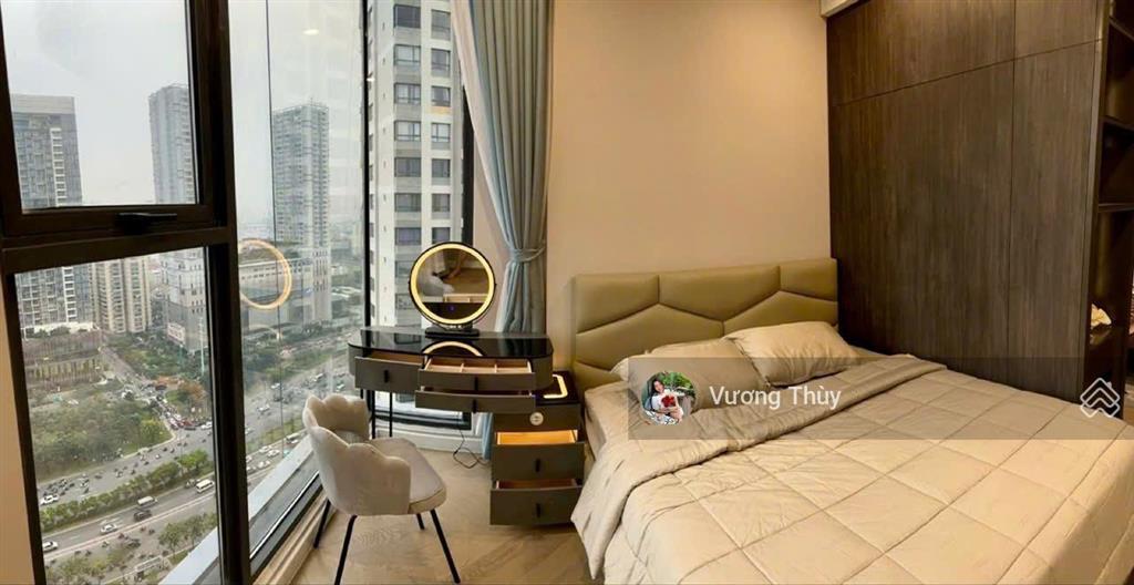 Chính chủ cho thuê căn góc 2 phòng ngủ tại lumiere riverside, giá 35 triệu.  0938 211 ***
