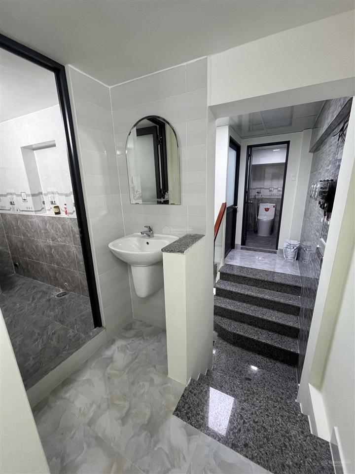 Bán gấp nhà mt nguyễn trãi, 4x20m, nhà mới, 4pn, 3wc. sổ hồng, giá 18,8 tỷ