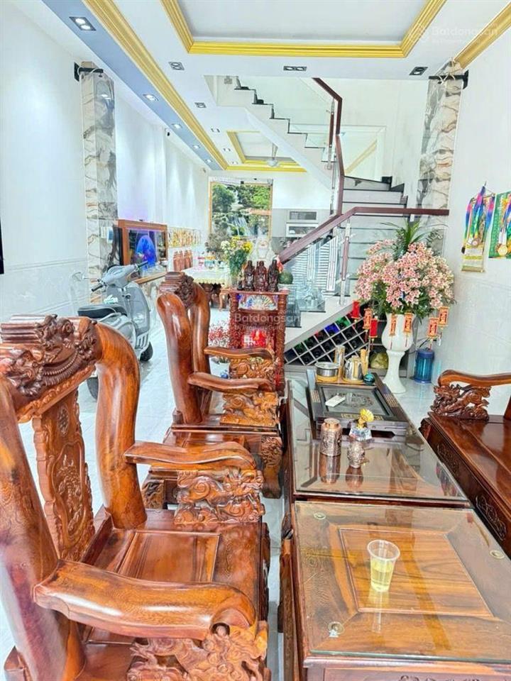 Nhỉnh 6 xxxtỷ sở hữu nhà 3 tầng 70m ngay aeon tân phú