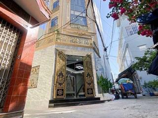 Nhà ngang lớn hiếm 6.7m 5 tầng gần đầm sen khu xe hơi di chuyển thuận tiện