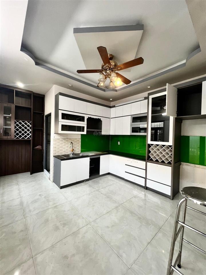 Mặt tiền kinh doanh bình tân 5x20m 4 tầng chỉ 11.5 tỷ thương lượng
