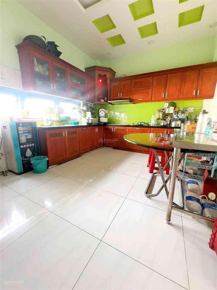 Lô góc 2 mặt thoáng mặt tiền lũy bán bích kinh doanh đỉnh