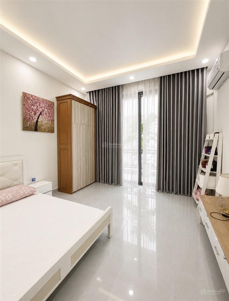 Mặt tiền kinh doanh 6 tầng thang máy ngang 8m