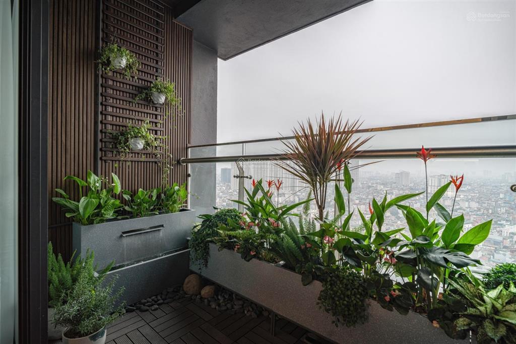 Chủ gửi bán gấp chcc garden gate, phú nhuận, dt 98m², 3pn 2wc, giá 9 tỷ, sổ hồng  0773 694 ***