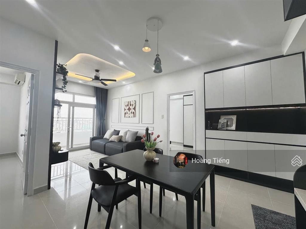 Bán căn hộ cc âu cơ tower  tân phú, dt 76m2. 2pn/2wc, 3,6 tỷ, sổ hồng, nhà đẹp.  0773 694 ***