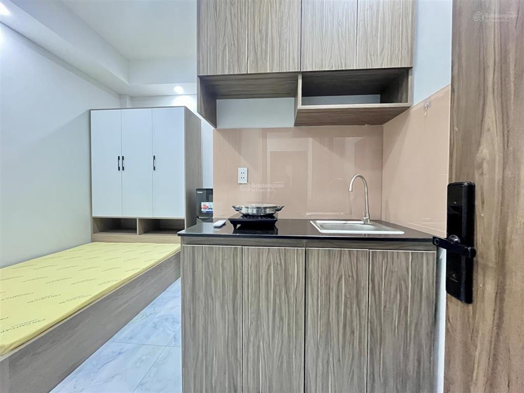 Cho thuê phòng quận 2. full nội thất gần nút giao an phú. có bảo vệ, thang máy, giặt sấy