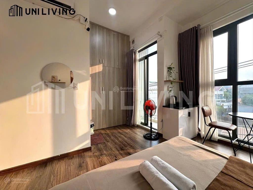Cho thuê căn hộ studio/1pn thảo điền q2 có ban công , nội thất hiện đại . gần ga metro ,cầu sài gòn