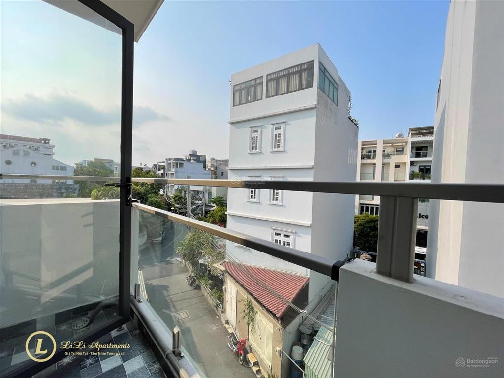 Căn hộ 40m2 ban công đường trần não , full nội thất , có dọn phòng gần gtvt , cầu sài gòn