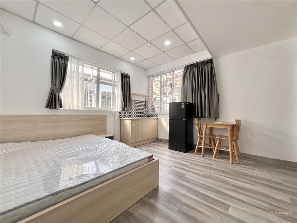 Cho thuê studio cửa sổ lớn, gần mm market an phú, ga metro. giá tốt chỉ 5,7tr/tháng