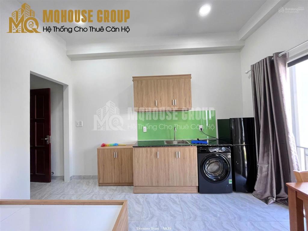 Cho thuê căn hộ ban công gần ubnd quận 2, đầy đủ tiện nghi, có chỗ để oto chỉ 6tr/tháng