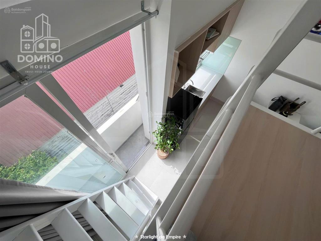 Cho thuê căn hộ duplex ban công thoáng, khu ubnd q2. nội thất mới chưa qua sử dụng