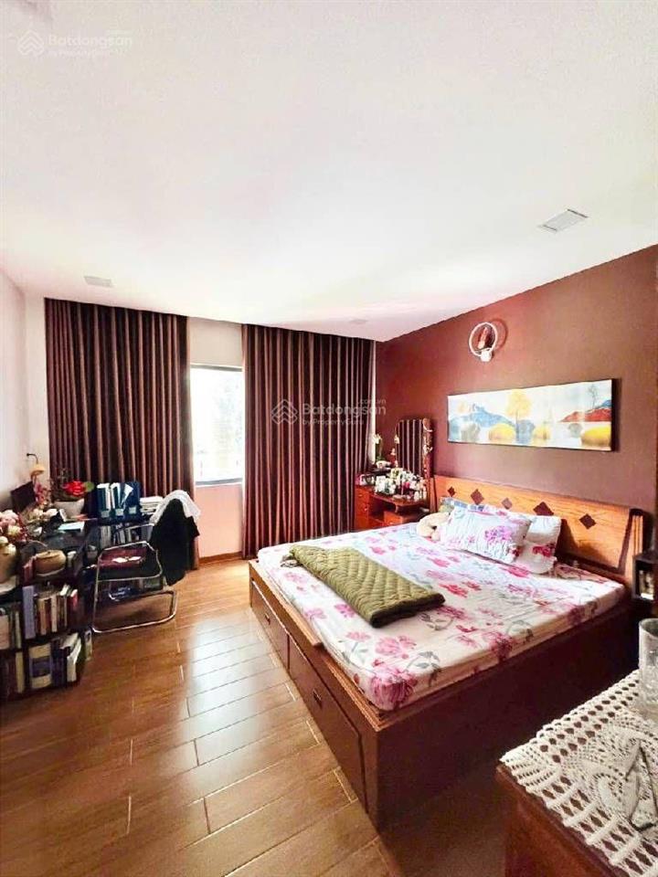 Hẻm 4m ngay lê lai, trường chinh. dt 3,7x11, trệt 1 lầu, btct, nhà đang ở.
