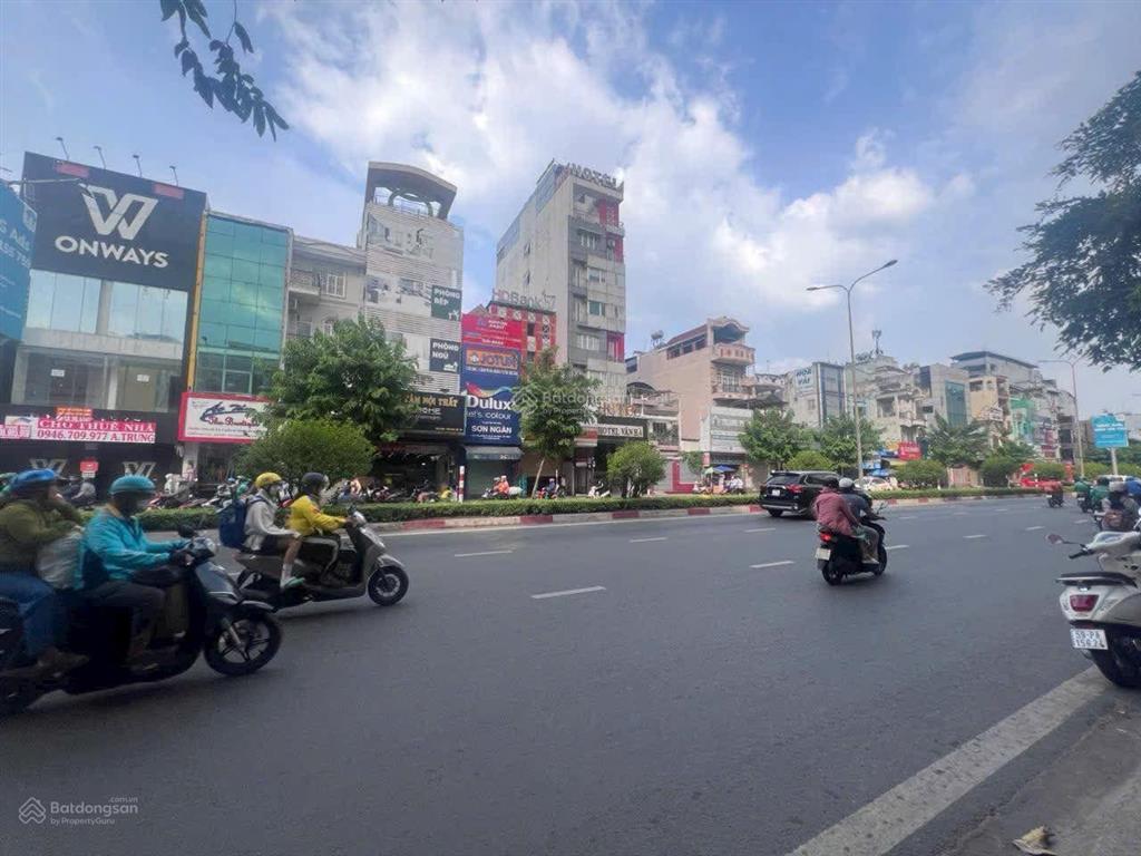 Mặt tiền bàu cát 3 khu buôn bán sầm uất dt 4x16 trệt lửng 3 lầu st nhà mới ở liền