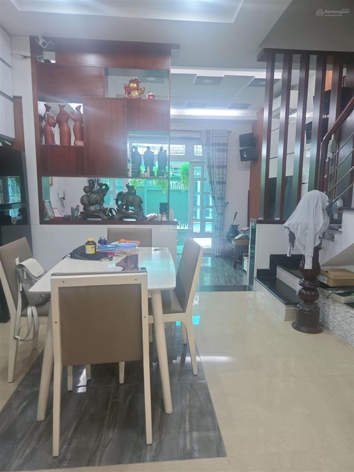 Hẻm 8m đường đường âu cơ ngay nhà thờ hầm giáp cư xá lữ gia nhà đẹp ở liền dt 3,9x17, 5 tầng