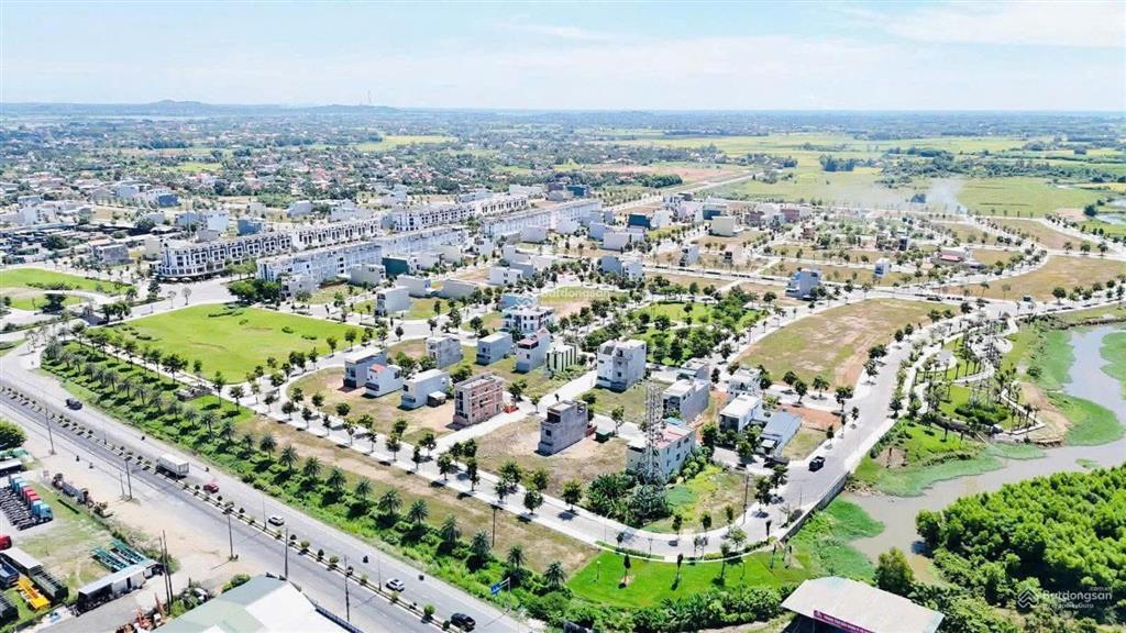 Quảng ngãi đang ở điểm rơi thị trường  sau sun group sẽ là ai. cả nhà và đất chỉ từ 9 triệu/m2