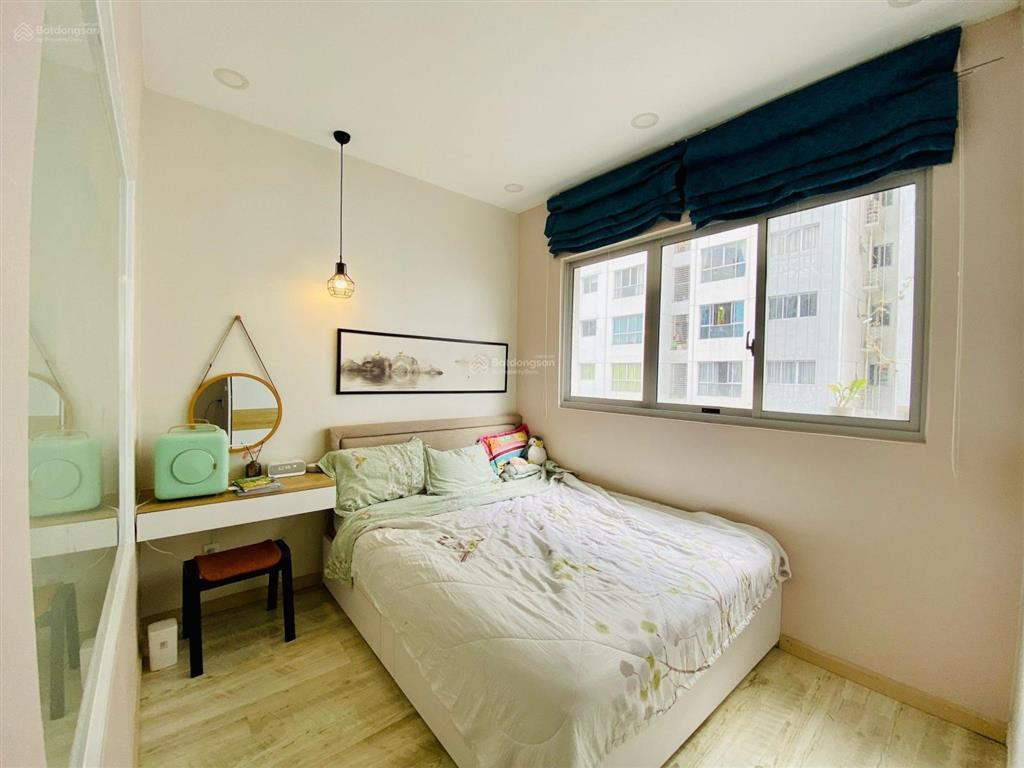 Bán căn hộ ruby , 4,2 ty , 2pn2wc ,70m , view công viên , full nt