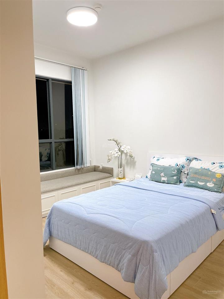 Bán căn hộ emerald , 2pn1wc , 63 m , giá 4,65 tỷ , view công viên , full nt