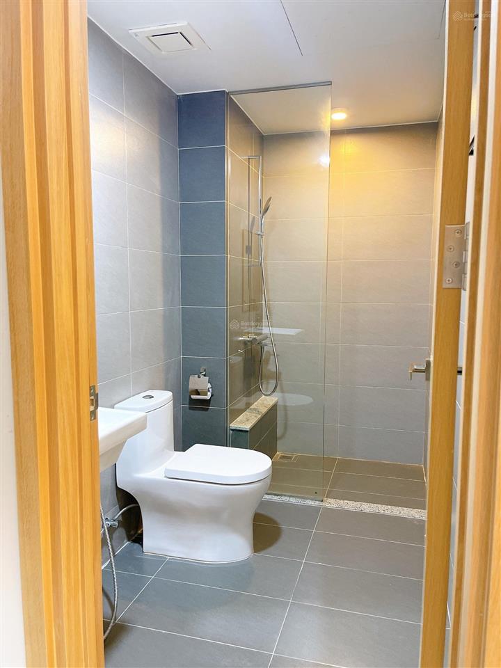 Bán căn hộ emerald , 2pn1wc , 63 m , giá 4,65 tỷ , view công viên , full nt
