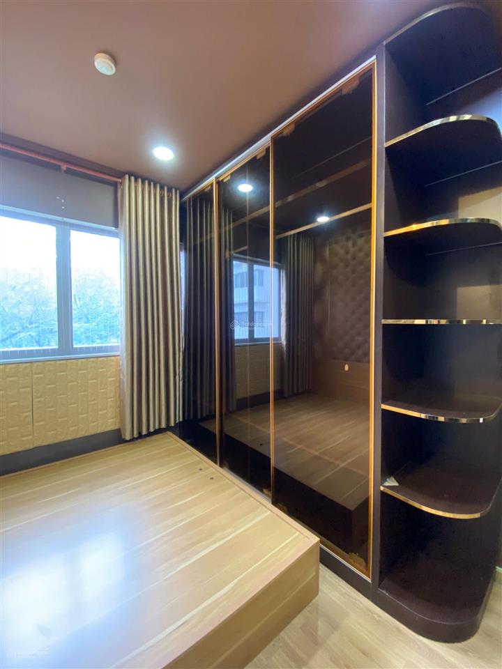 Bán nhanh căn hộ ruby 5,25 tỷ, 3pn2wc , 84m , full nt có ban công , view hồ sinh thái