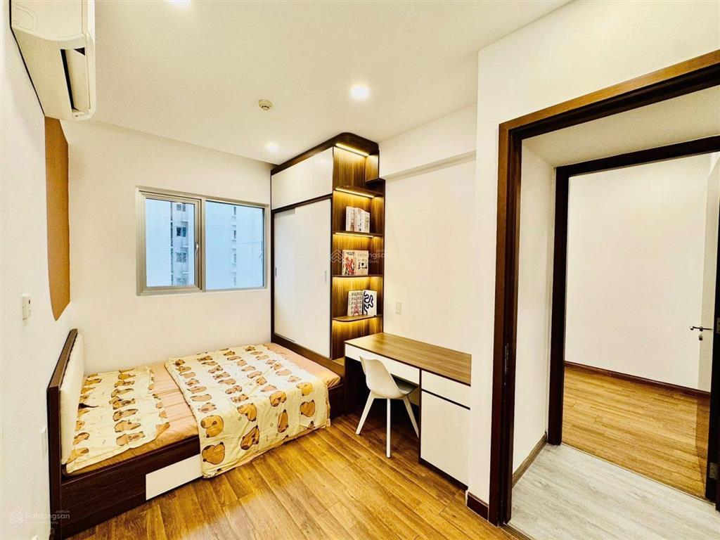 Bán nhanh căn hộ ruby 4,3 tỷ, 2pn2wc, 70m, full nt, view hồ sinh thái