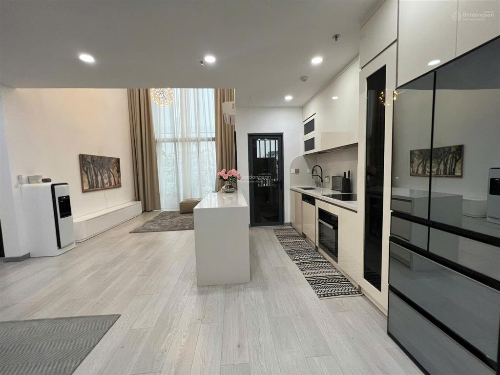 Bán căn hộ emerald 5,25 tỷ 3pn2wc , 98m2 , tầng cao , view hoàng hôn