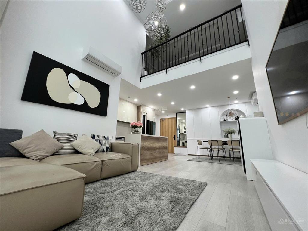 Bán căn hộ emerald 5,25 tỷ 3pn2wc , 98m2 , tầng cao , view hoàng hôn
