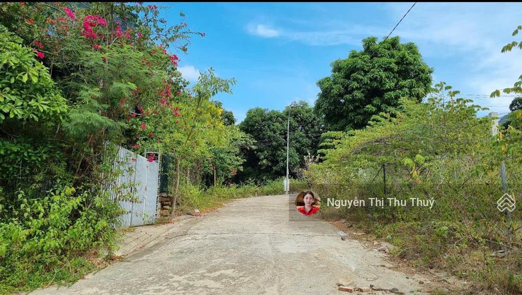 Bán căn biệt thự lưng tựa núi mặt hướng biển ở phường bắc nha trang