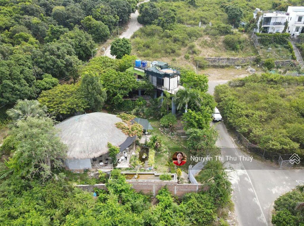 Bán căn biệt thự lưng tựa núi mặt hướng biển ở phường bắc nha trang