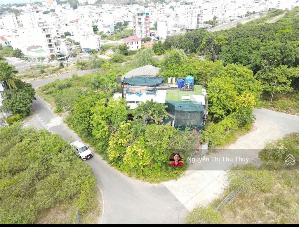 Bán căn biệt thự lưng tựa núi mặt hướng biển ở phường bắc nha trang