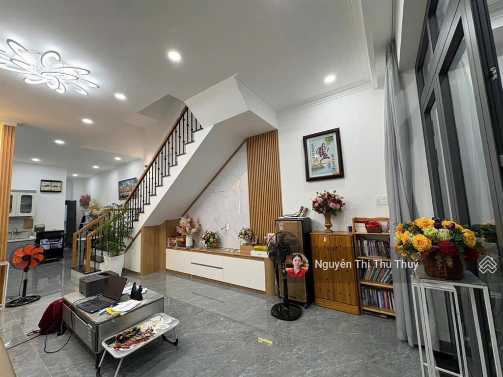 Nhà đẹp 3 tầng hà quang 2 cạnh sông quán trường  công viên