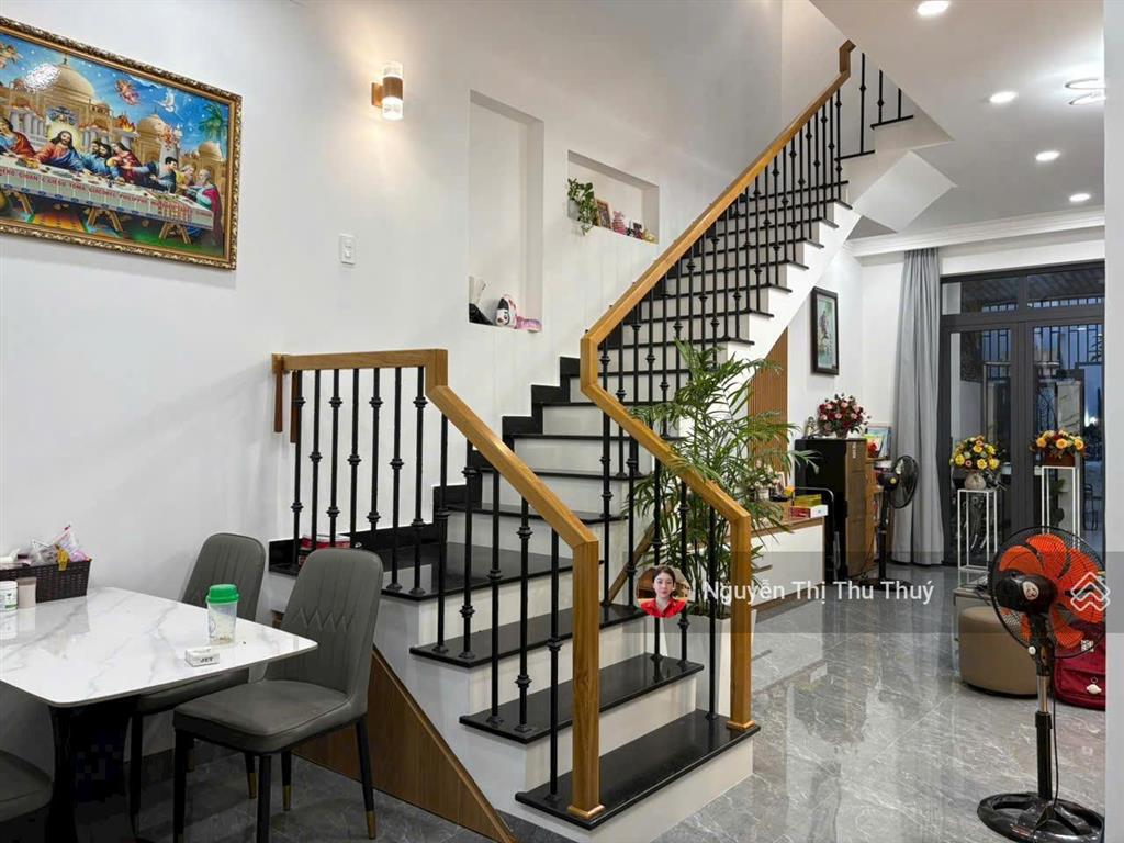 Nhà đẹp 3 tầng hà quang 2 cạnh sông quán trường  công viên