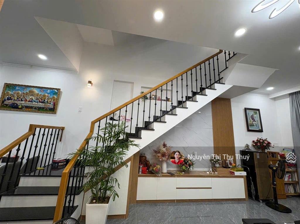 Nhà đẹp 3 tầng hà quang 2 cạnh sông quán trường  công viên