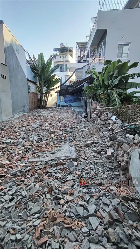 Bán đất 2 mặt tiền  vĩnh hải, gần biển