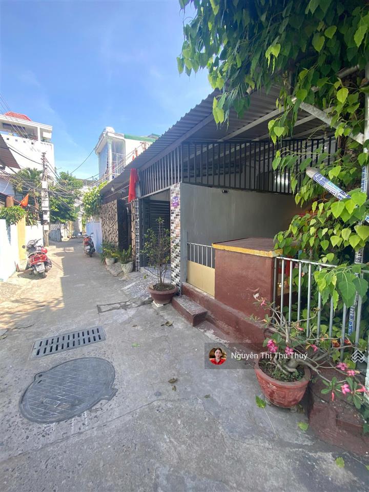 Bán nhà giá rẻ 3pn, hẻm tô hiệu, gần biển  nhà cấp 4 có gác lửng